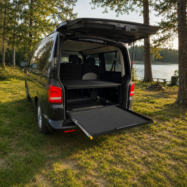 zabudowa do bagażnika vw multivan caravelle mercedes.png